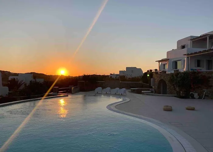 The Mykonian Escape فيلة بسارو