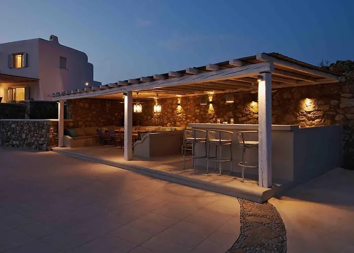 The Mykonian Escape بسارو