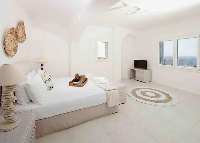 فيلة The Mykonian Escape