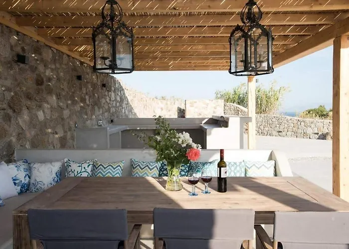 فيلة The Mykonian Escape *