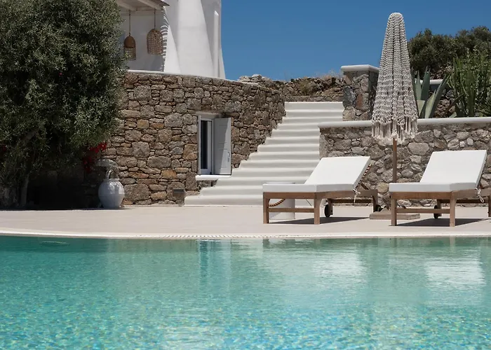 The Mykonian Escape * بسارو