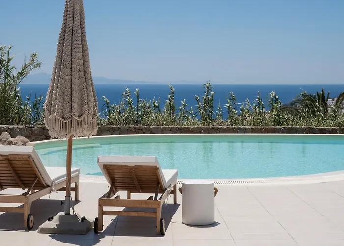 فيلة The Mykonian Escape بسارو