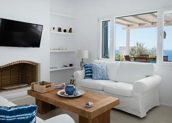 The Mykonian Escape فيلة بسارو