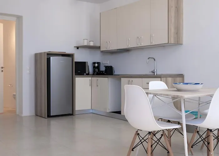 The Mykonian Escape فيلة