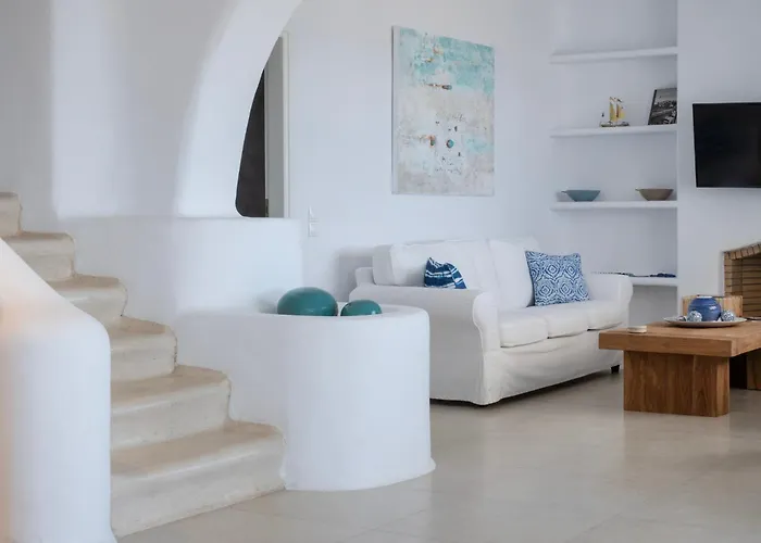 The Mykonian Escape فيلة