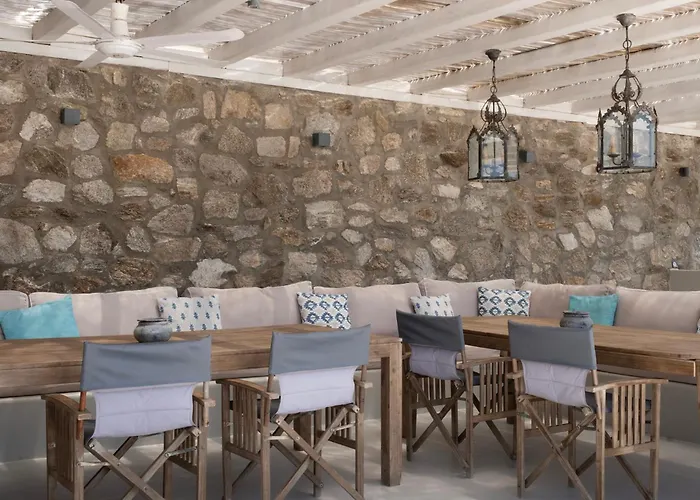 The Mykonian Escape * Ψαρού