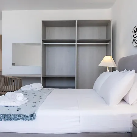 The Mykonian Escape Villa *